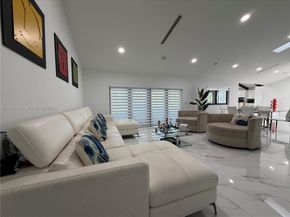 11300 NW 5th St, Plantation FL 33325