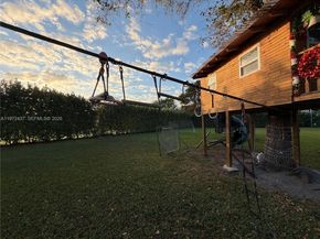 11300 NW 5th St, Plantation FL 33325