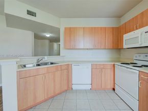 2407 Belmont Ln 2407, North Lauderdale FL 33068