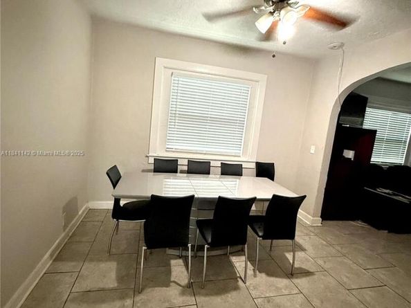 500 Evergreen Dr, Lake Park FL 33403