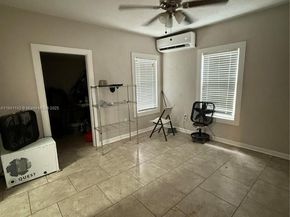 500 Evergreen Dr, Lake Park FL 33403