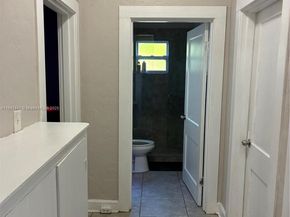 500 Evergreen Dr, Lake Park FL 33403