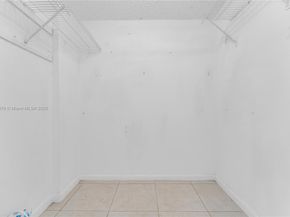 2457 Collins Ave 201, Miami Beach FL 33140