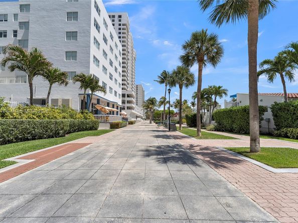 2457 Collins Ave 201, Miami Beach FL 33140