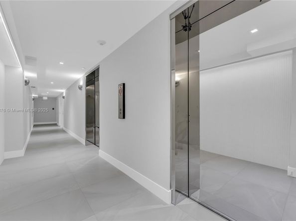 2457 Collins Ave 201, Miami Beach FL 33140