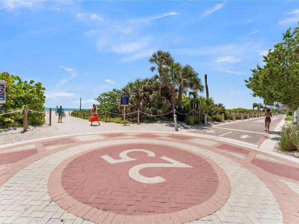 2457 Collins Ave 201, Miami Beach FL 33140