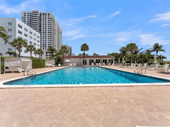 2457 Collins Ave 201, Miami Beach FL 33140