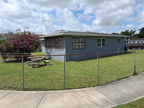 1334 NW 6th Ave, Florida City FL 33034