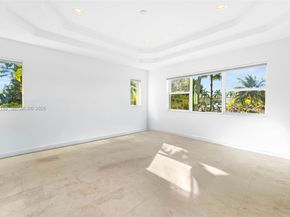 1490 Cleveland Rd, Miami Beach FL 33141