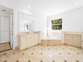 1490 Cleveland Rd, Miami Beach FL 33141