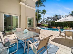 1490 Cleveland Rd, Miami Beach FL 33141