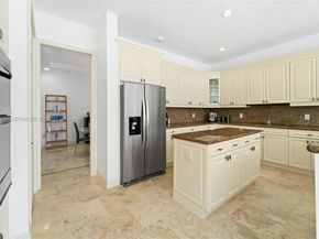 1490 Cleveland Rd, Miami Beach FL 33141