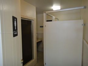 124 NE 19th Ct 206B, Wilton Manors FL 33305