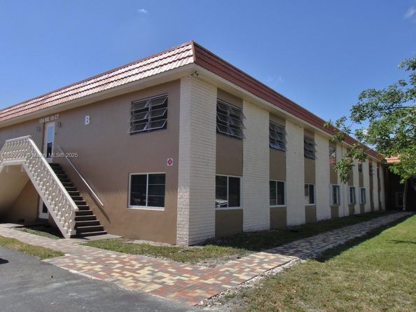 124 NE 19th Ct 206B, Wilton Manors FL 33305