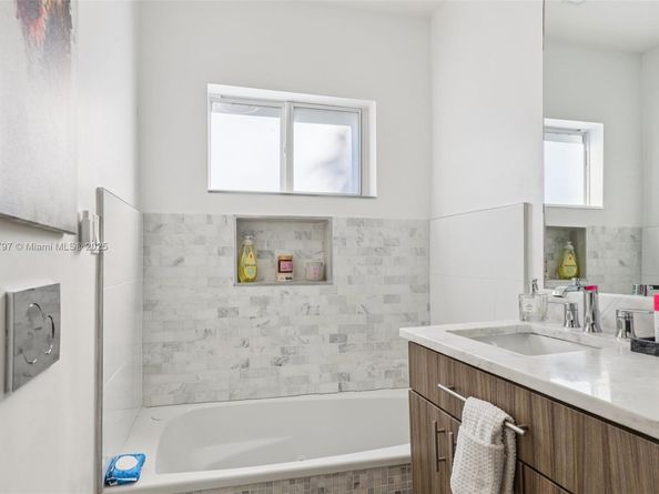 9518 N Miami Ave, Miami Shores FL 33150