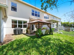 1628 Myrtle Oak Ter, Hollywood FL 33021