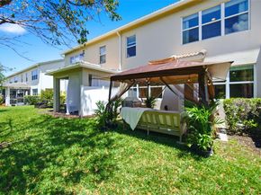 1628 Myrtle Oak Ter, Hollywood FL 33021