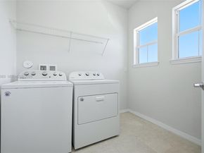 1628 Myrtle Oak Ter, Hollywood FL 33021