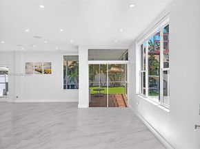 3085 N 36th Ave, Hollywood FL 33021
