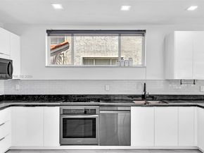 3085 N 36th Ave, Hollywood FL 33021