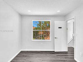 3085 N 36th Ave, Hollywood FL 33021