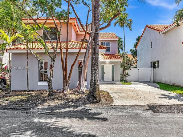 3085 N 36th Ave, Hollywood FL 33021