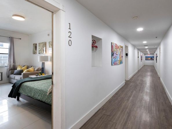 335 Ocean Dr 120, Miami Beach FL 33139