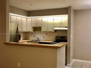 9753 W Mcnab Rd 112, Tamarac FL 33321