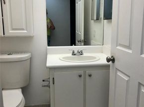 9753 W Mcnab Rd 112, Tamarac FL 33321