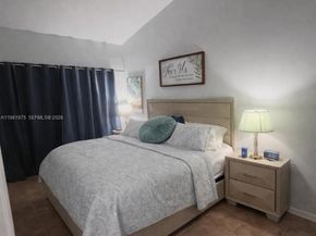 1021 NW 79th Ave, Plantation FL 33322