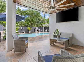 529 El Prado, West Palm Beach FL 33405
