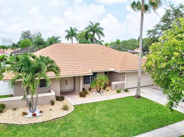 1600 SW 52nd Way, Plantation FL 33317