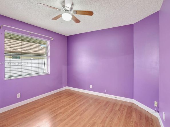 1600 SW 52nd Way, Plantation FL 33317