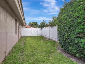 1600 SW 52nd Way, Plantation FL 33317