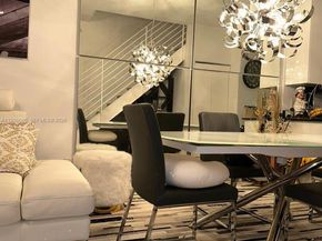 60 SW 13th St 2422, Miami FL 33130