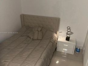 60 SW 13th St 2422, Miami FL 33130
