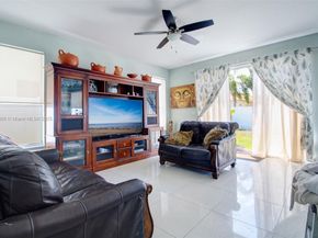 1156 NE 37th Pl, Homestead FL 33033