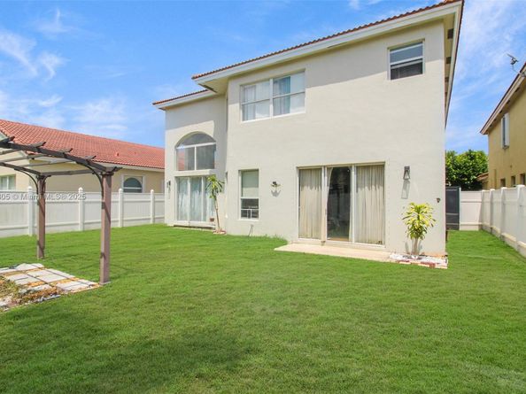1156 NE 37th Pl, Homestead FL 33033