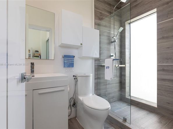 1150 98th St 10, Bay Harbor Islands FL 33154