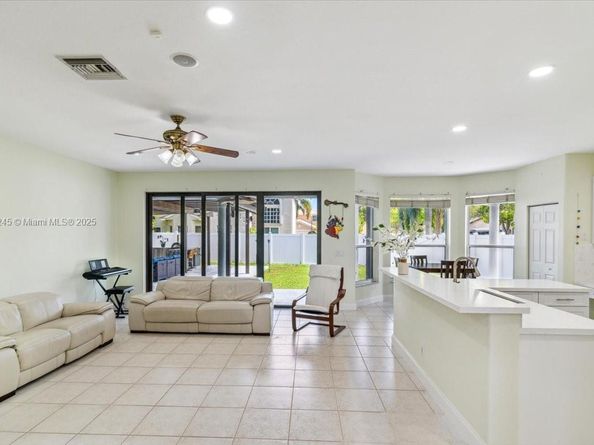 17956 SW 35th Dr, Miramar FL 33029