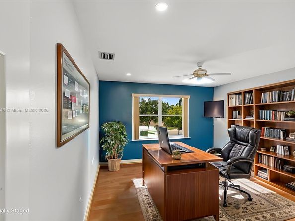 17956 SW 35th Dr, Miramar FL 33029