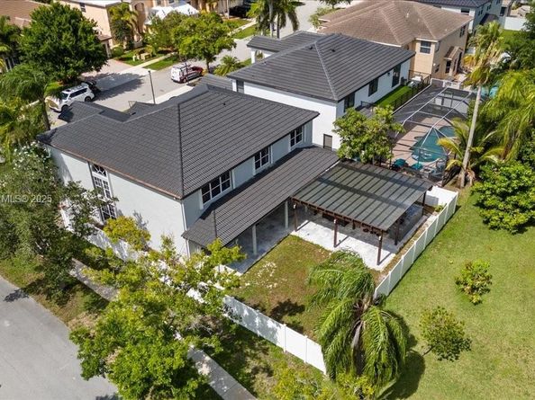 17956 SW 35th Dr, Miramar FL 33029