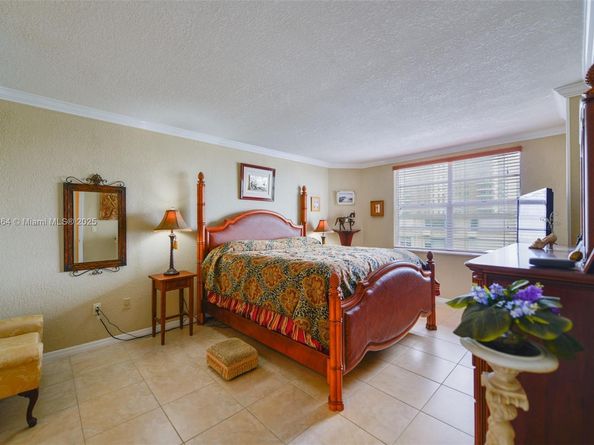 1950 S Ocean Dr 3P, Hallandale Beach FL 33009