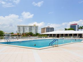 1950 S Ocean Dr 3P, Hallandale Beach FL 33009