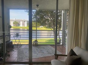 9420 Poinciana Pl 214, Davie FL 33324