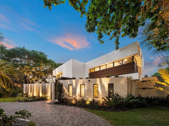 4041 S Le Jeune Rd, Miami FL 33146