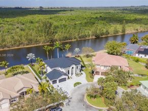 4724 SW 195th Way, Miramar FL 33029