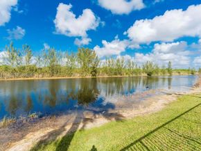 4724 SW 195th Way, Miramar FL 33029