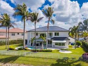 4724 SW 195th Way, Miramar FL 33029