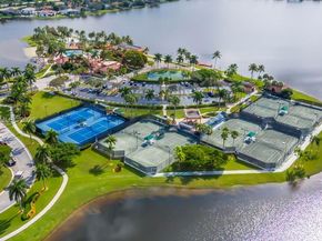 4724 SW 195th Way, Miramar FL 33029